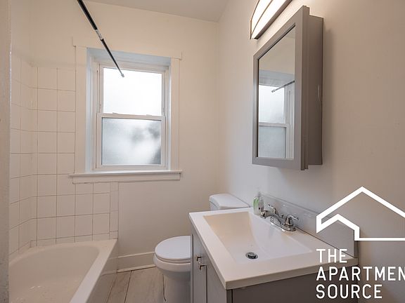 5th image of 4652 W Palmer St #1