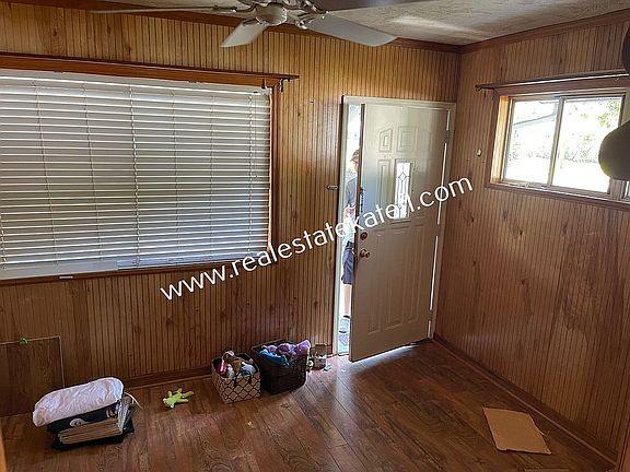 4th image of 3306 16th Ave W