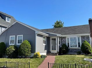 73 Atlantic St, Winthrop, MA 02152