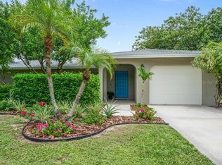 5705 Whistlewood Cir, Sarasota, FL 34232