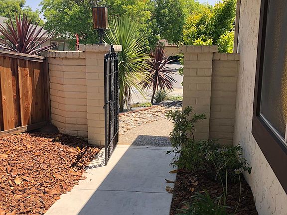 3rd image of 1253 Klee Ct