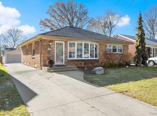 2180 Derby Rd, Birmingham, MI 48009