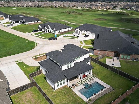 3rd image of 4906 Cross Creek Lane