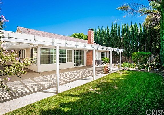 4th image of 23940 Avenida Entrana