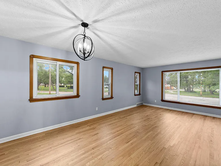 6229 Stanbury Rd — Photo 21