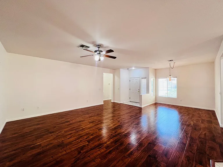 3047 Hickory Valley Rd — Photo 6