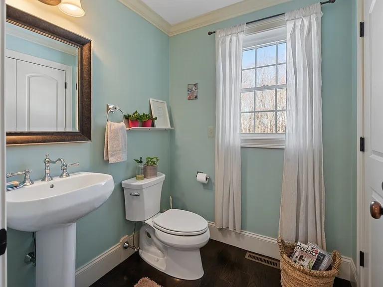 8A Maple St #1 — Photo 18