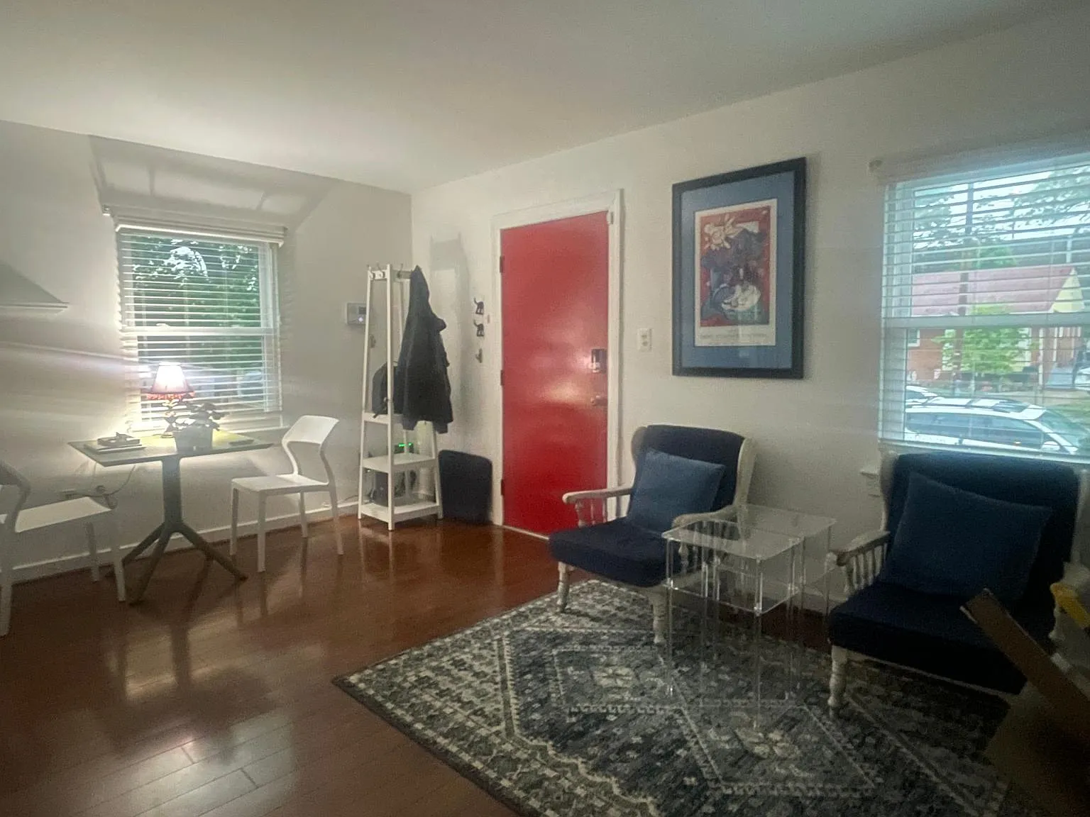 3 bed, 1053 sqft, $3,150 — Photo 2