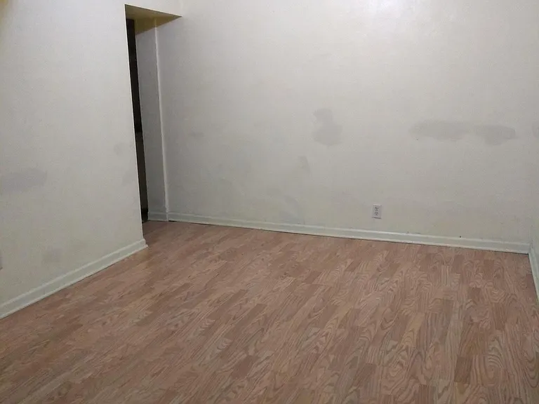 Living/Bed Room