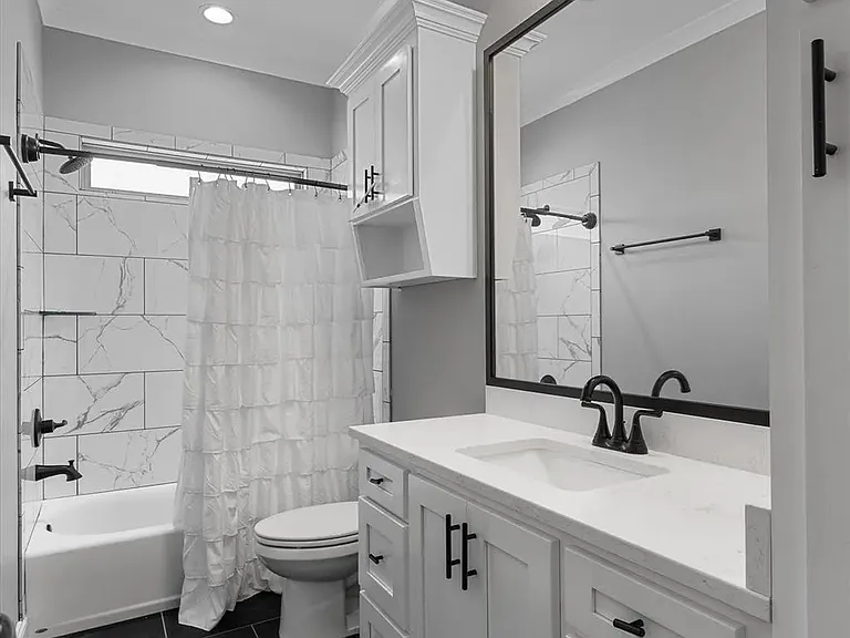 231 Conti Way — Photo 22