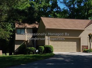 9001 Saint Croix Ln, Charlotte, NC 28277