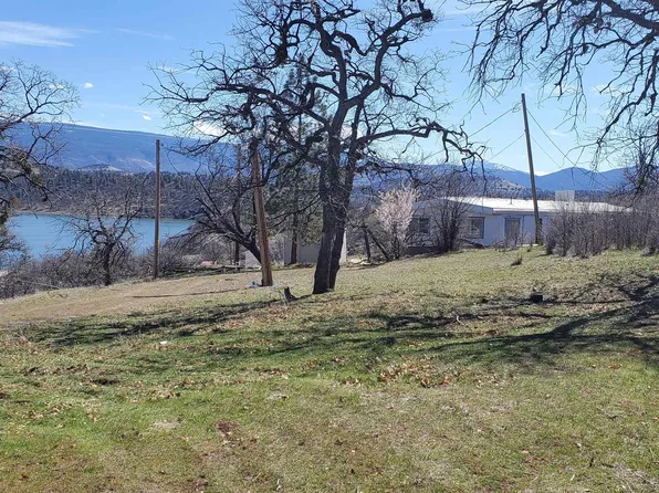 11821 Copco Rd, Hornbrook, CA 96044