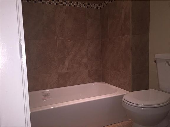 5th image of 4215 NW 76th Avenue #208