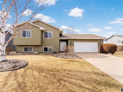 3901 S Stanford Ave, Sioux Falls, SD, 57106