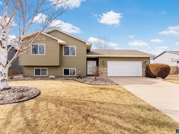 3901 S Stanford Ave, Sioux Falls, SD 57106