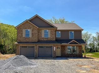 1443 Peaceful Dr, Jonesborough, TN 37659