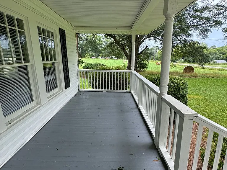 174 Yale Rd NE — Photo 25