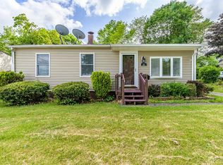 36 Condit St, Newton, NJ 07860