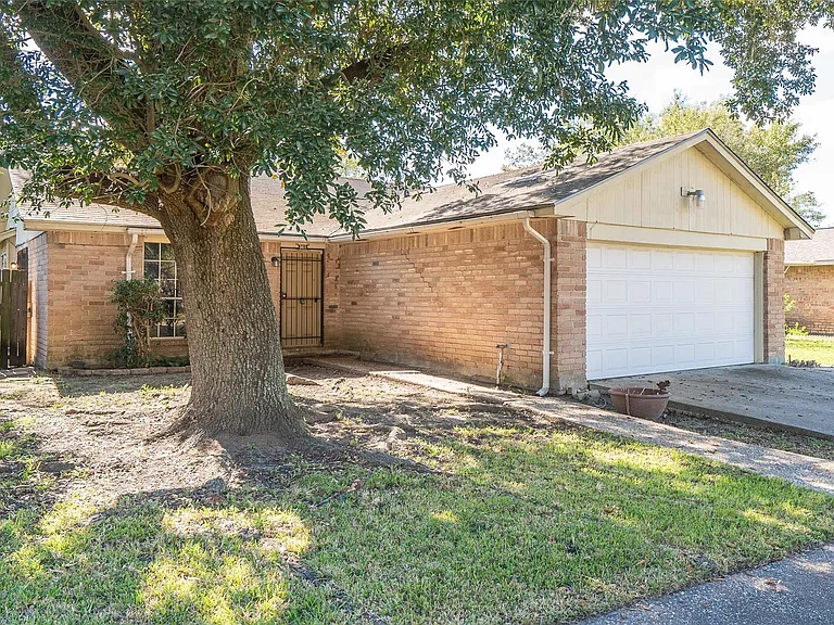 5411 Ingomar Way — Photo 2