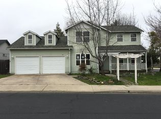 497 Merlee Cir, Eagle Point, OR 97524