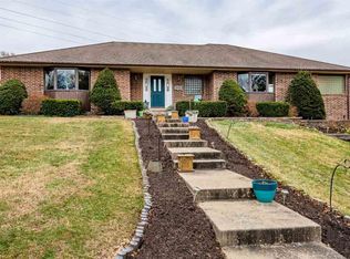 1600 E Timber Ridge Dr, Sedalia, MO 65301