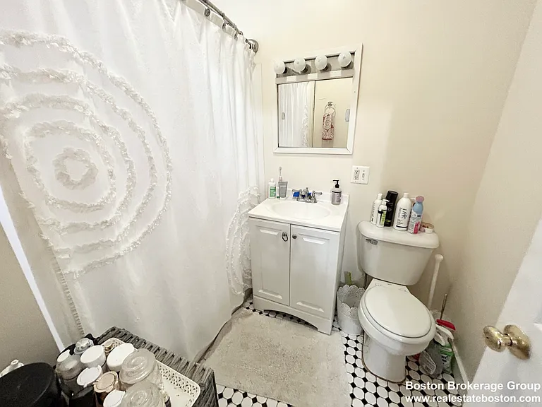 39 Hemenway St #2 — Photo 7