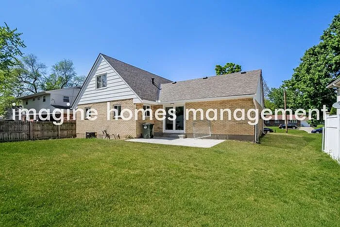 973 W Kemper Rd — Photo 14