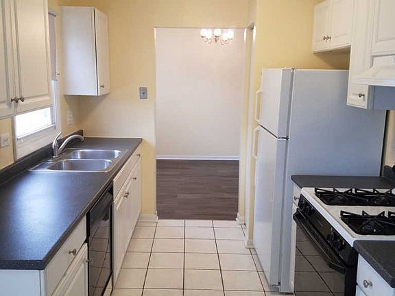 5th image of 1725 Clydesdale Dr