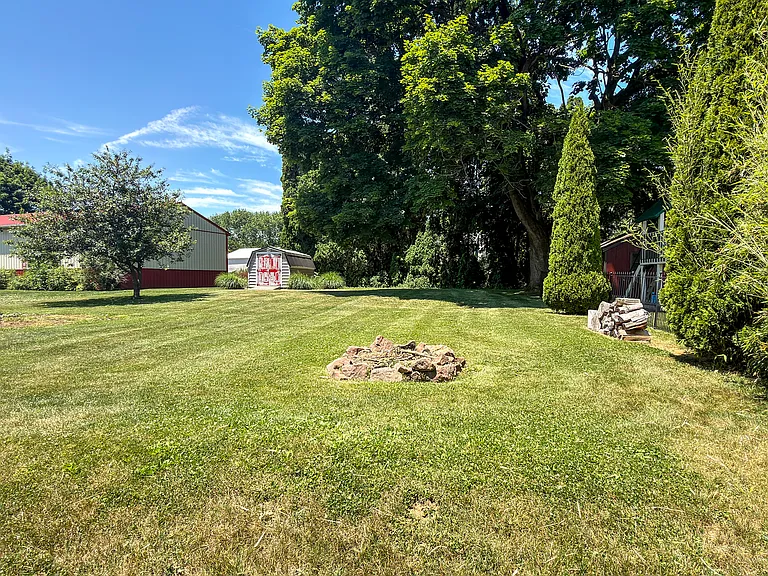 247 S Reamstown Rd — Photo 33