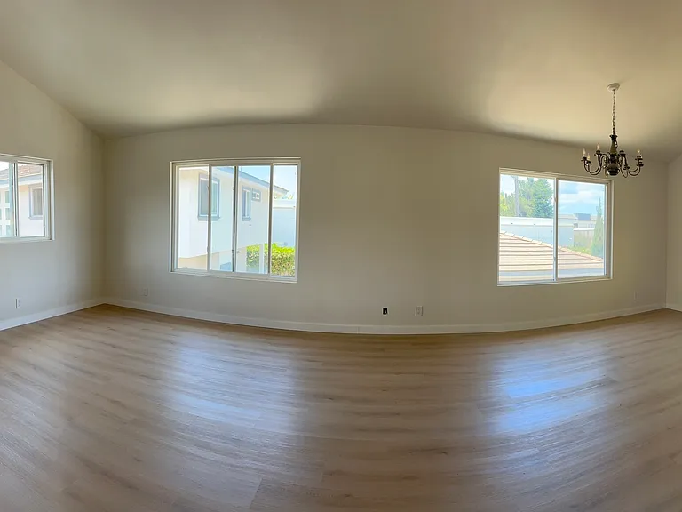 1300 Oak Ave #4 — Photo 4