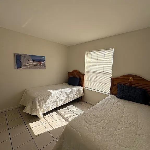 1005 SW 48th Ter #8 — Photo 25