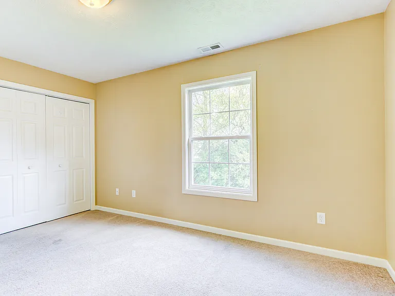 13 W Chestnut St — Photo 27