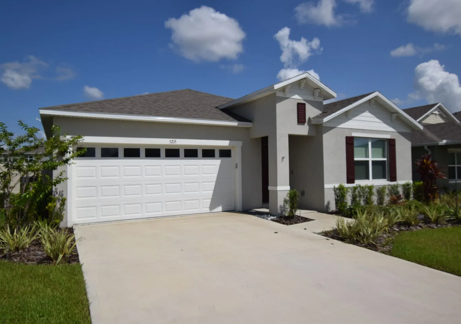 4 Bedroom, 2 bath Single Family Home at 5215 Mahogany Drive, Mount Dora, FL 32757 — Photo 3