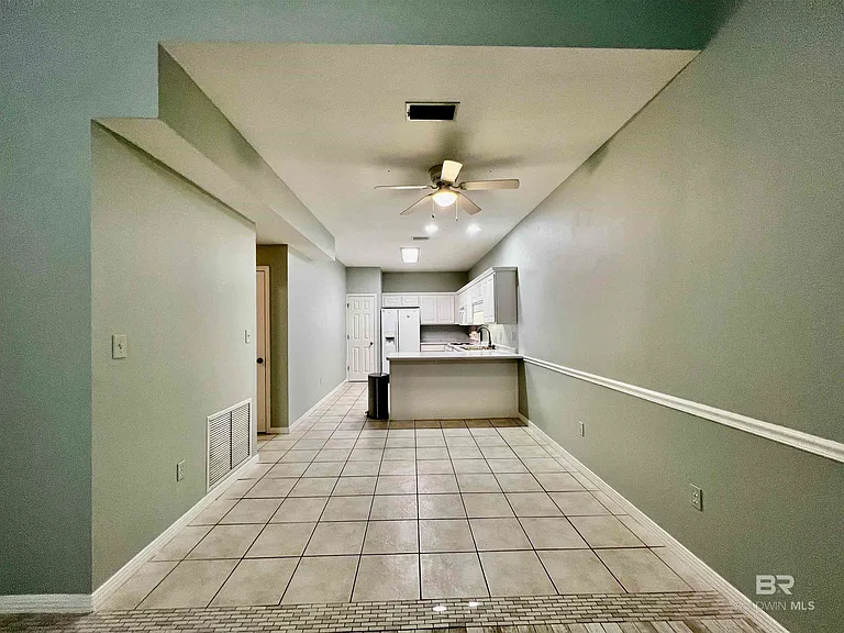 444 Clubhouse Dr #3C — Photo 8