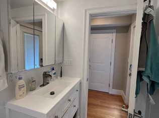 183 River St #2T, Cambridge, MA 02139