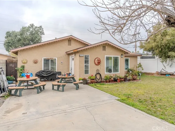 8848 Wheeler Ave, Fontana, CA 92335