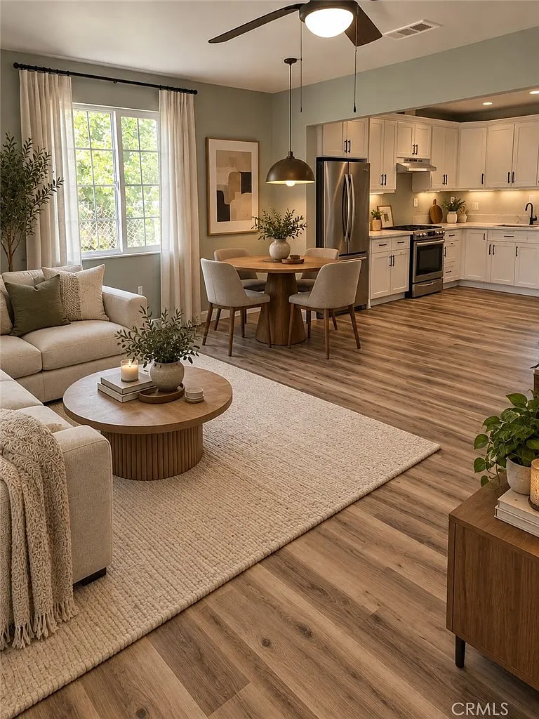 2 bed, 884 sqft, $1,600 — Photo 1