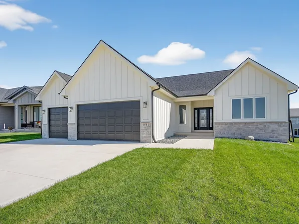 4641 179th St, Urbandale, IA 50323