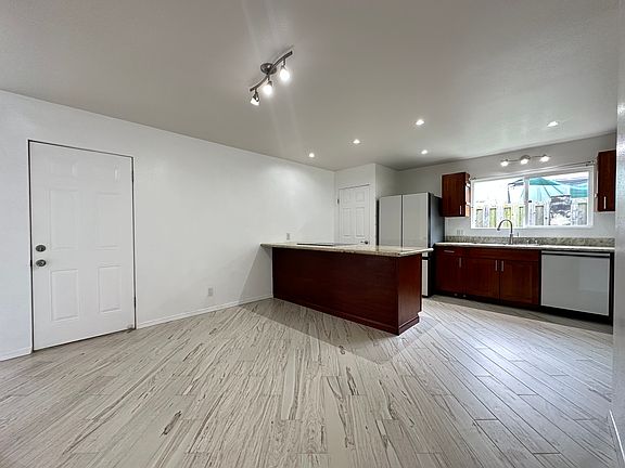 5th image of 47-712 Hui Alala St