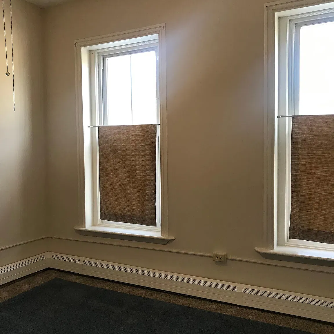 1 bed, 300 sqft, $700 — Photo 3