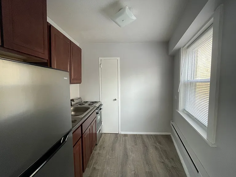 7333 Ridge — Photo 27
