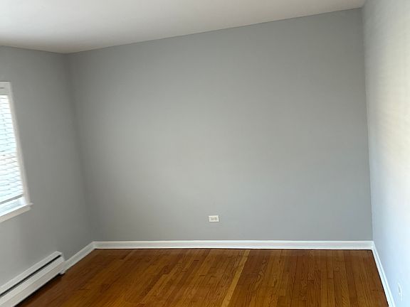 4th image of 6357 W Addison Ave #1