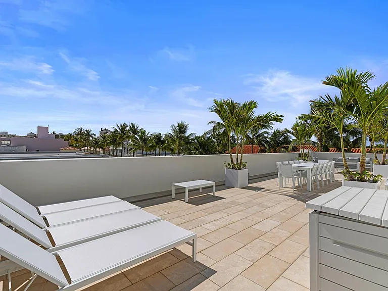 247 Worth Ave #PENTHOUSE — Photo 54