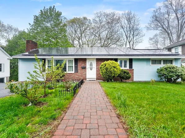 27 Winslow St, Gardner, MA 01440