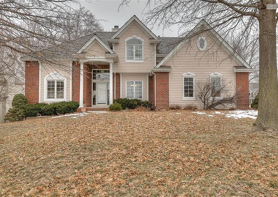 Welcome home to Willow Brooke