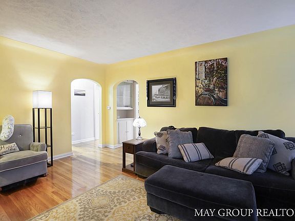 4th image of 2110 Martin Ave SE
