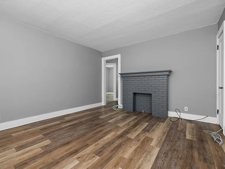 Colvin View Apartments — Photo 31