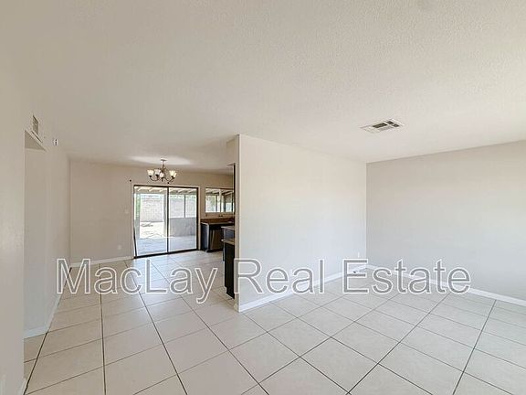 2nd image of 2109 W Danbury Rd