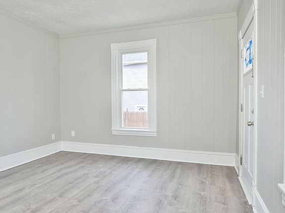 2nd image of 921 South St