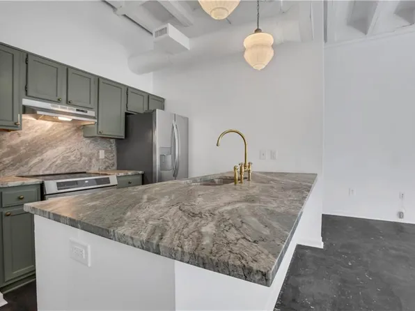 32 Peachtree St NW APT 204, Atlanta, GA 30303